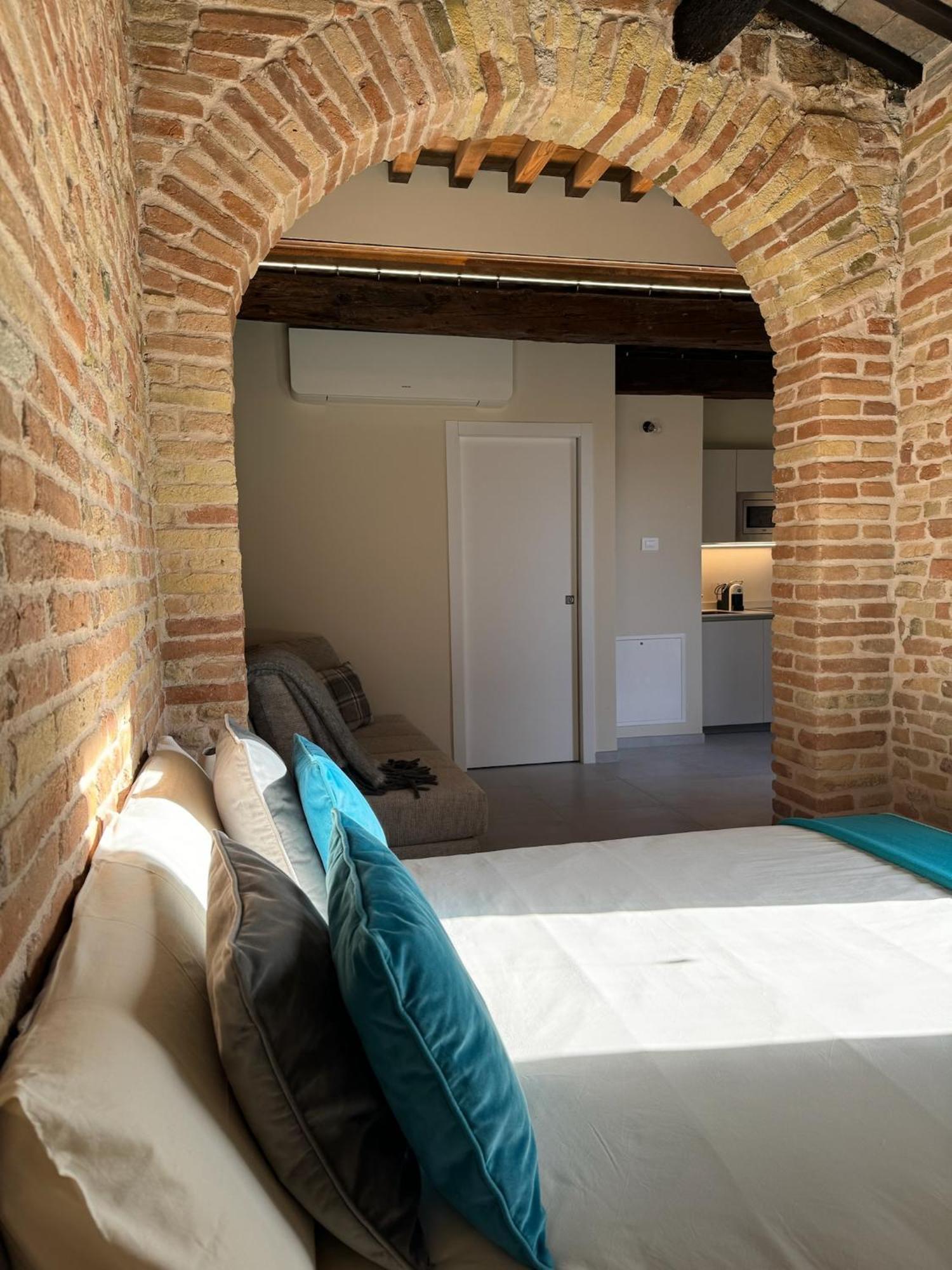 Noua Luxury Studio Apartments Ravenna Exterior foto